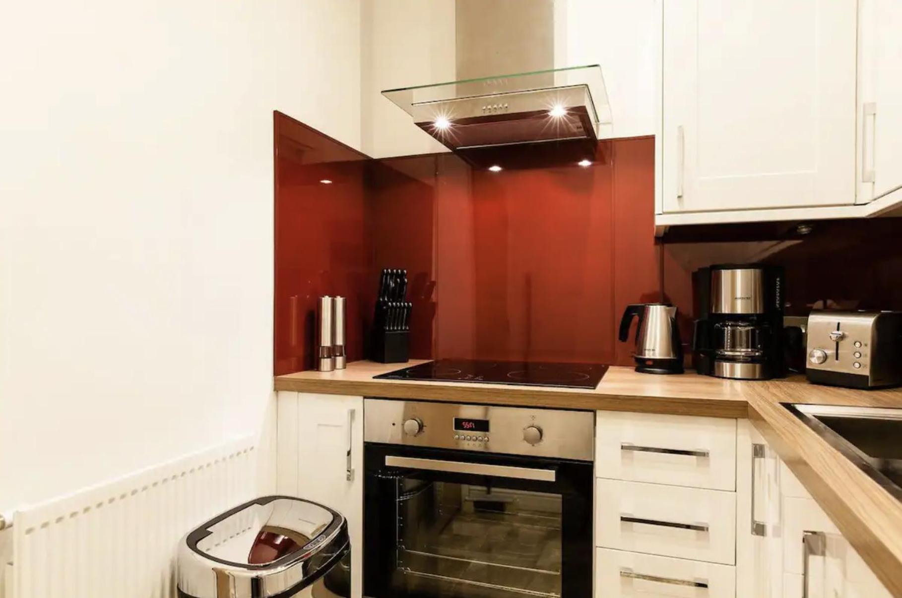Cool Covent Garden Theatre Design Hub For Families Friends Couples Apartment Лондон Екстериор снимка
